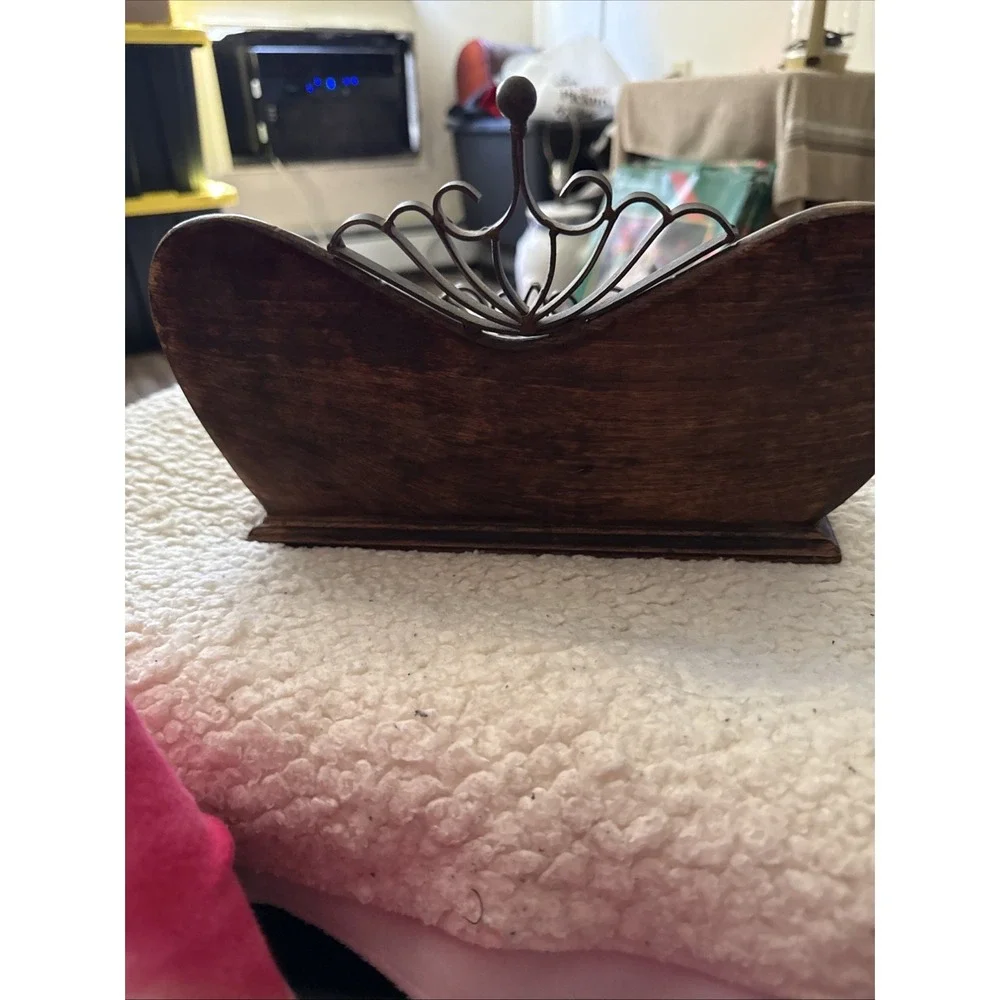 Vintage mail Holder, Letter holder, Beautiful